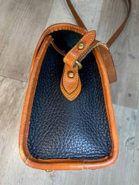 Vintage Dooney & Bourke Crossbody Bag